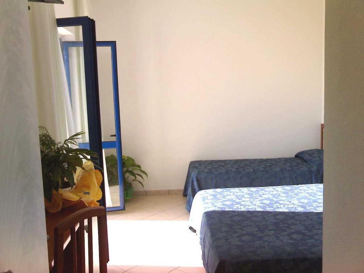 Sea Garden Hotel Acquappesa Room photo